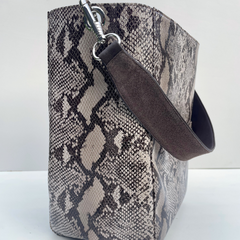 Bucket Bag-Snake print