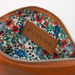 printed cotton lining, leather wallet, soft leather